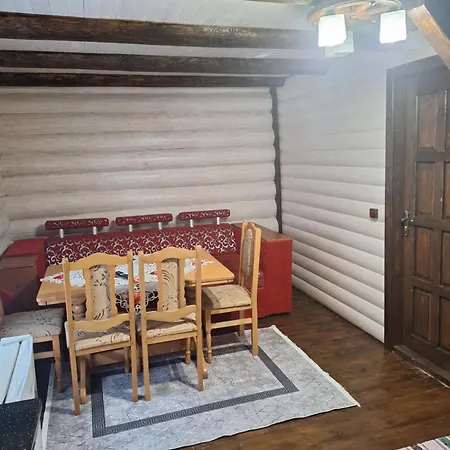 بيت للعطل лісовий *
